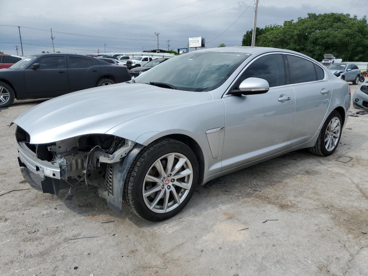 JAGUAR XF 2.0T PR 2015