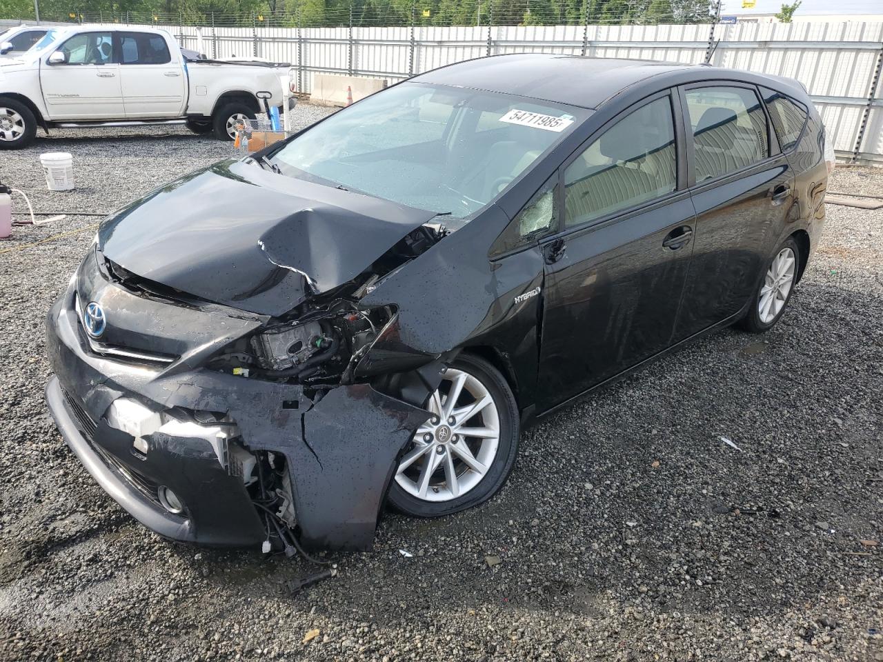 TOYOTA PRIUS V 2012