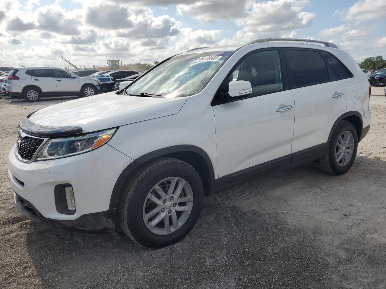 KIA SORENTO LX 2015