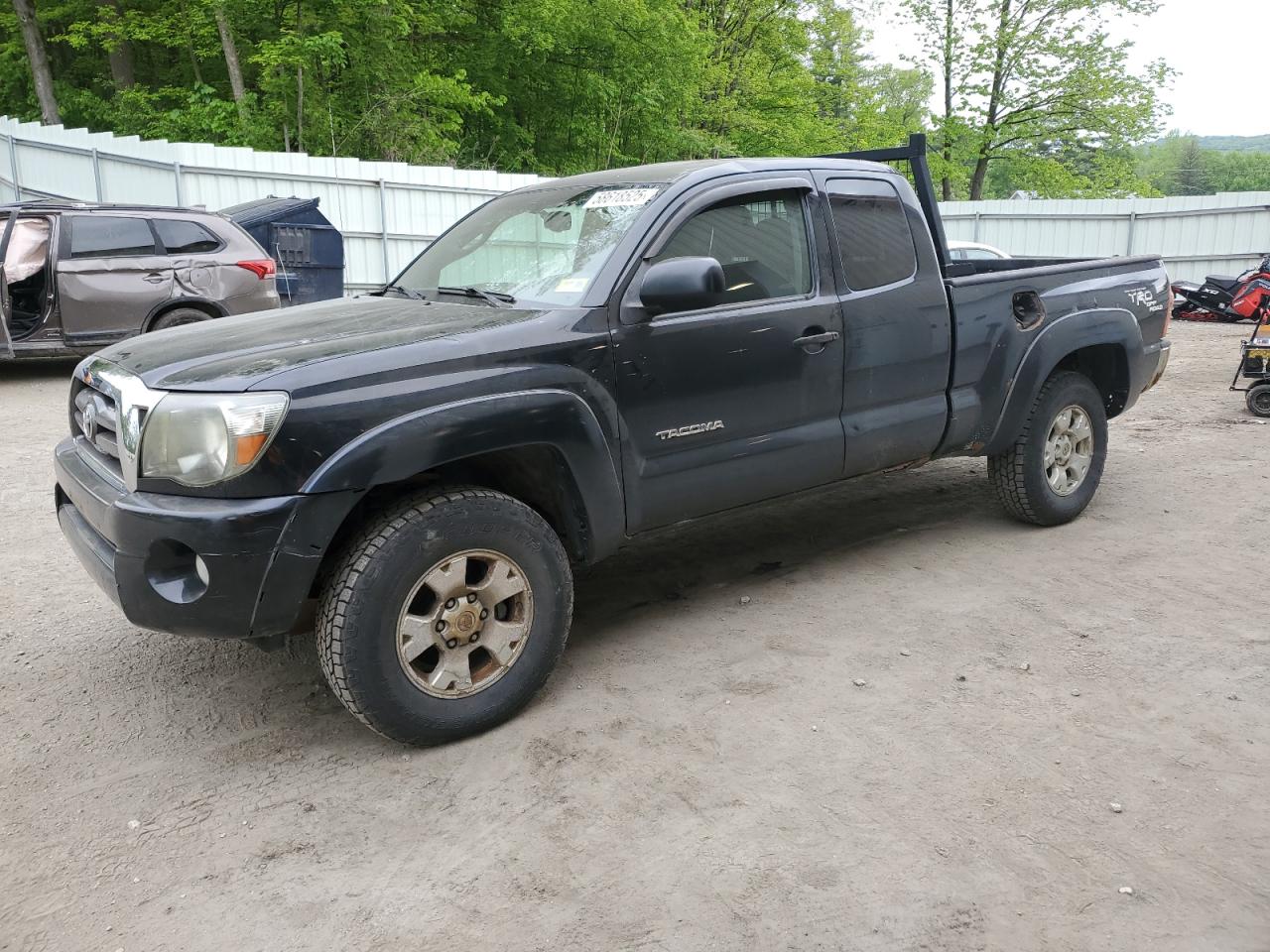 TOYOTA TACOMA ACC 2009