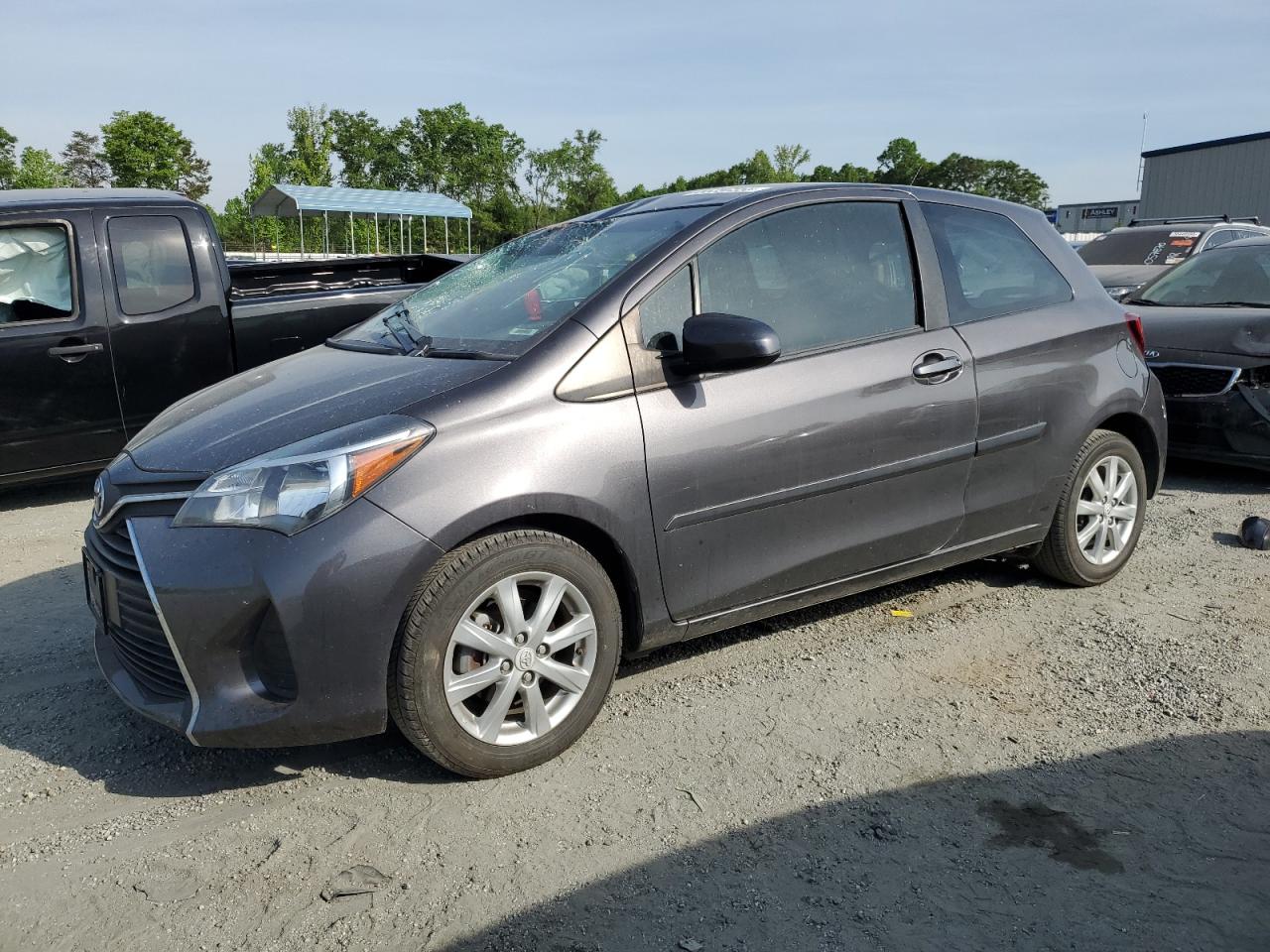 TOYOTA YARIS 2015