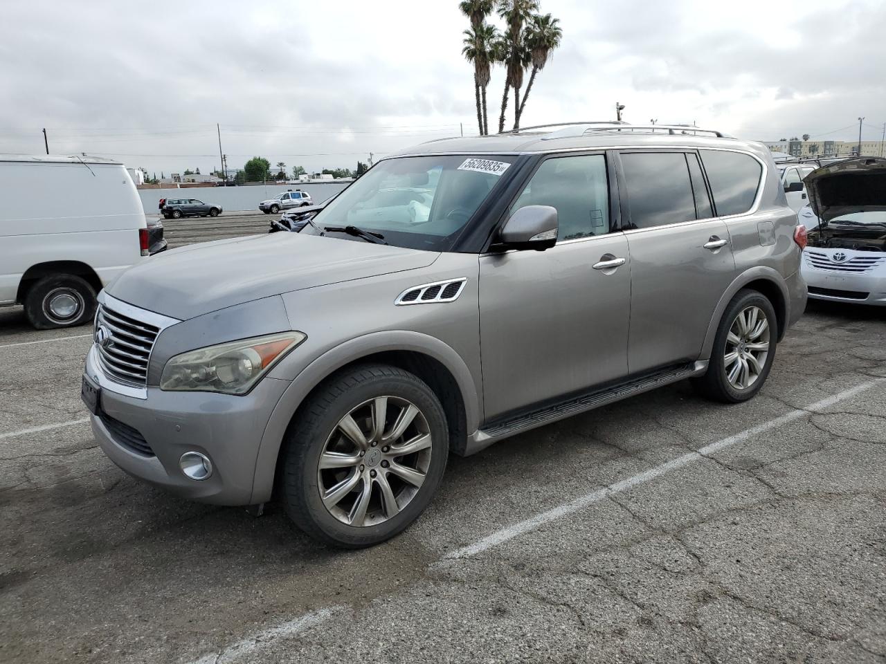 INFINITI QX56 2012
