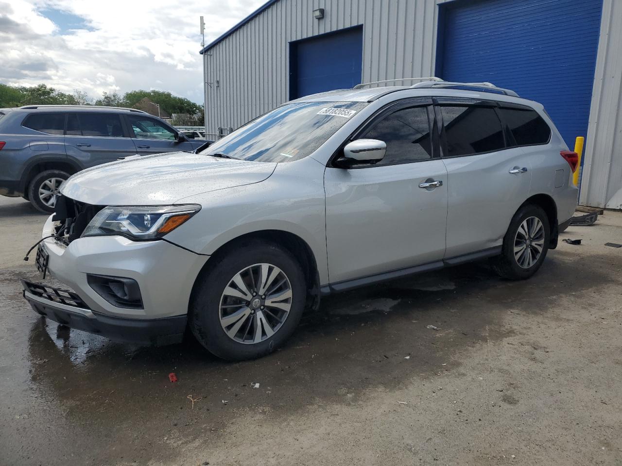 NISSAN PATHFINDER 2017