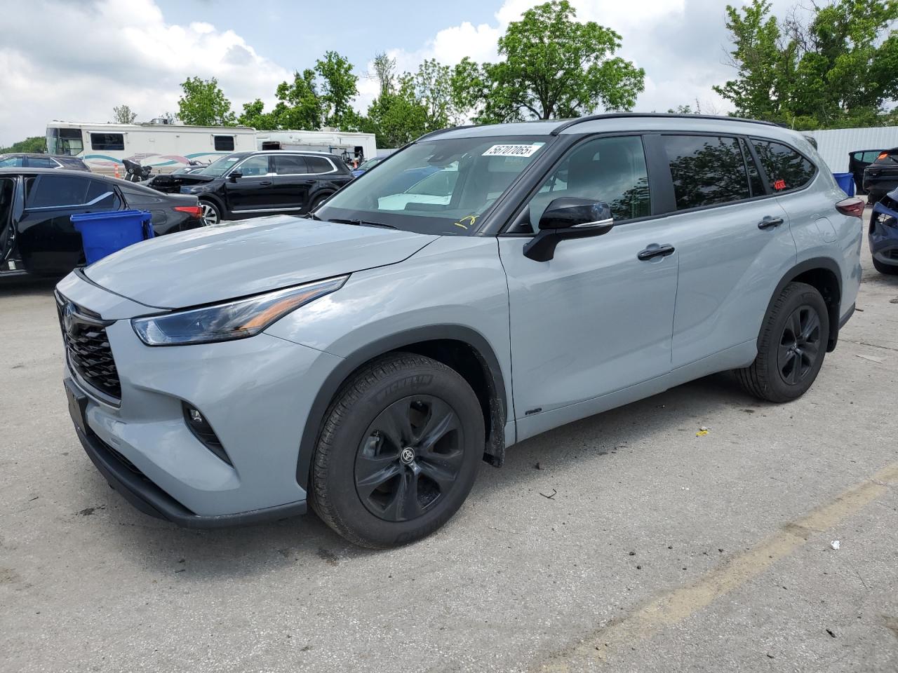 TOYOTA HIGHLANDER 2024