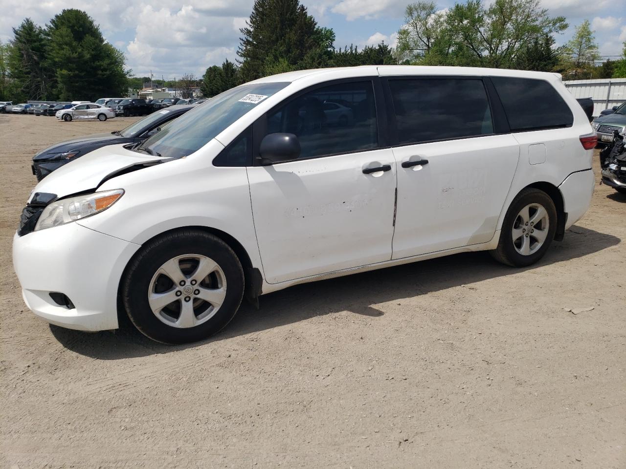 TOYOTA SIENNA 2017
