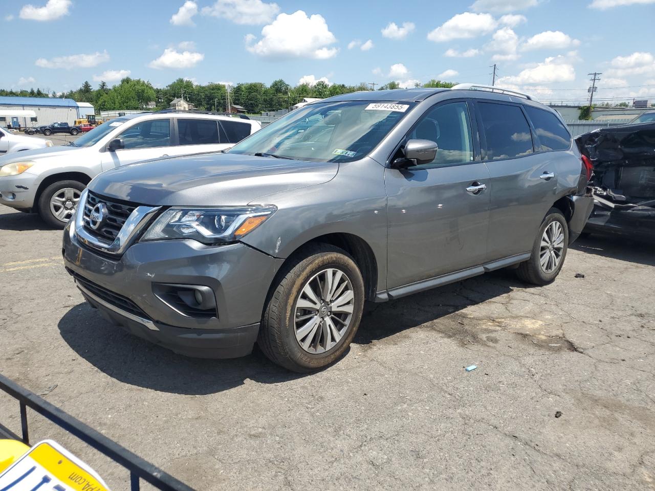 NISSAN PATHFINDER 2018