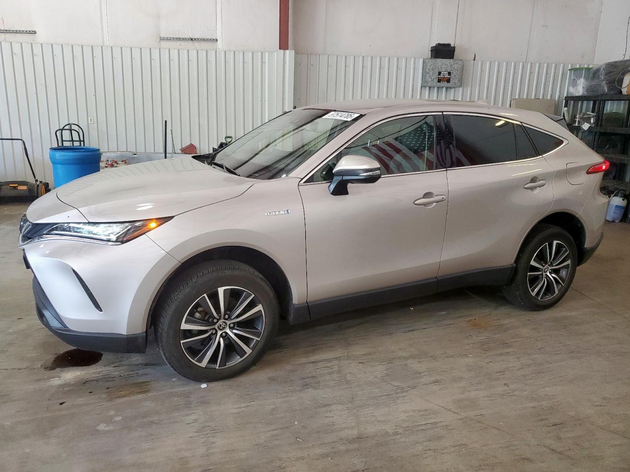 TOYOTA VENZA LE 2021