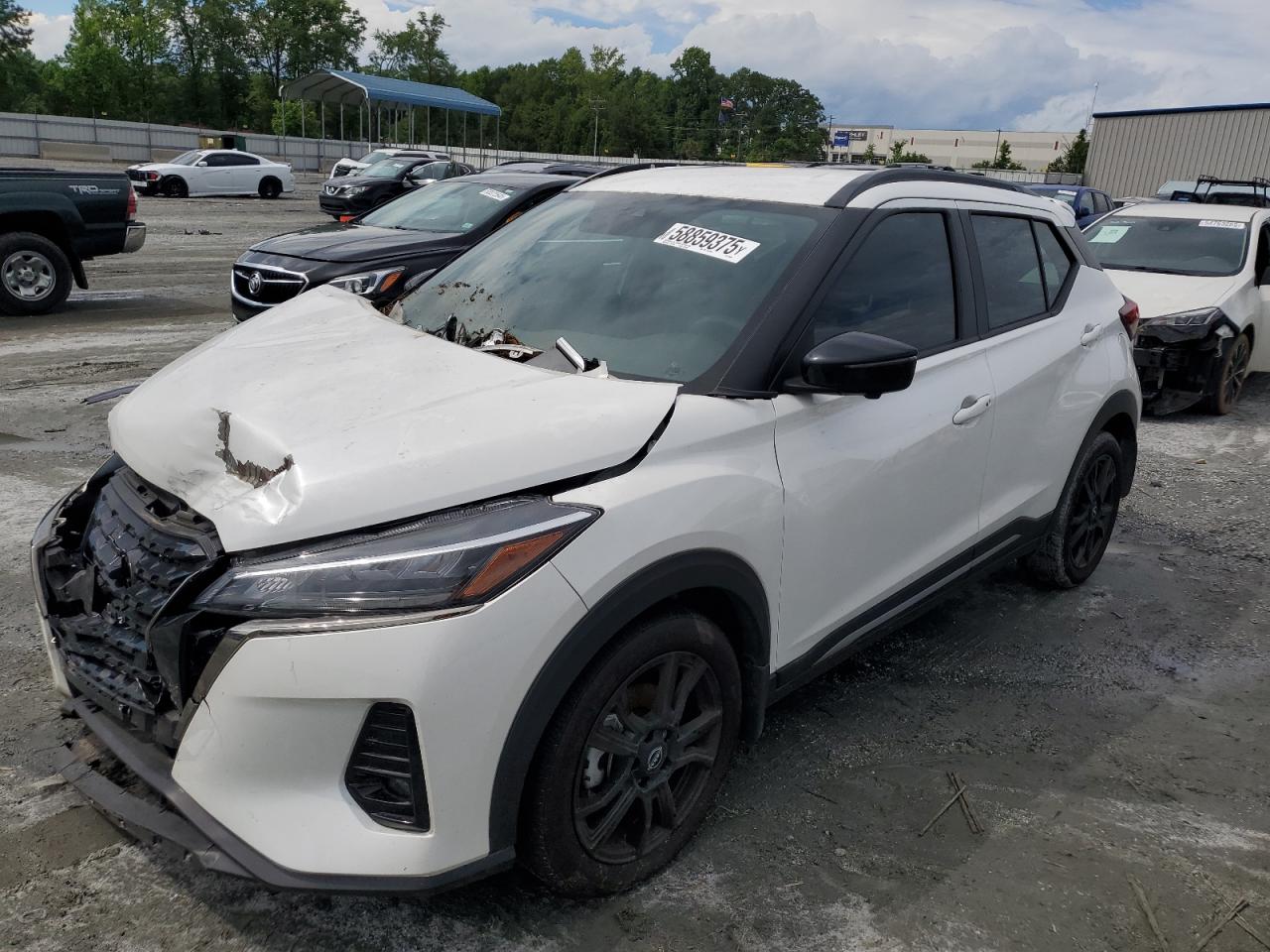 NISSAN KICKS 2024