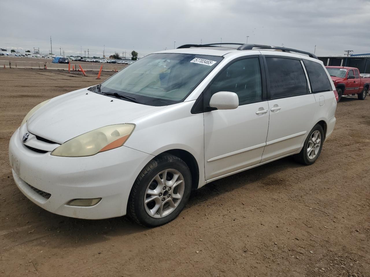 TOYOTA SIENNA XLE 2006