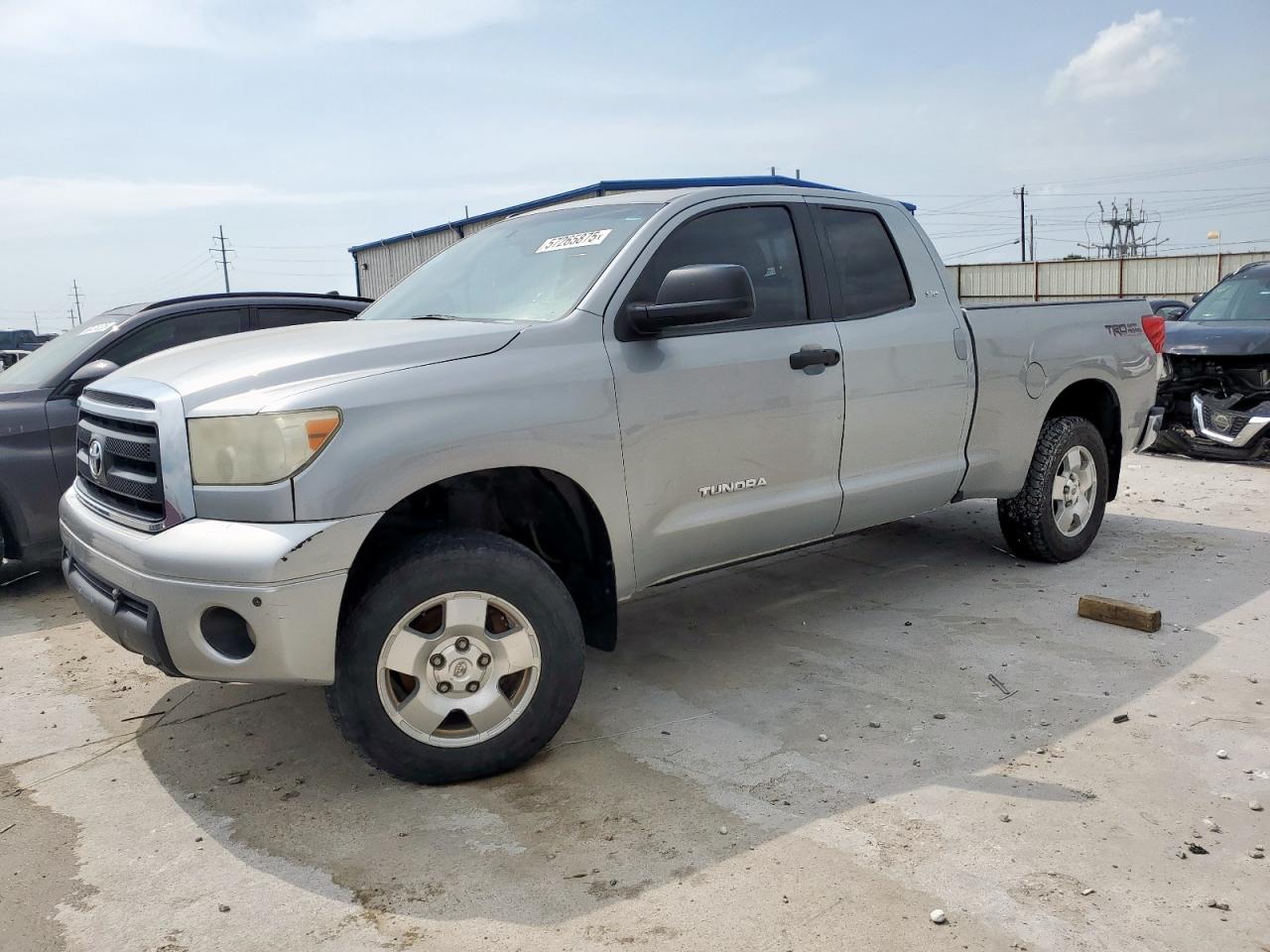 TOYOTA TUNDRA DOU 2013