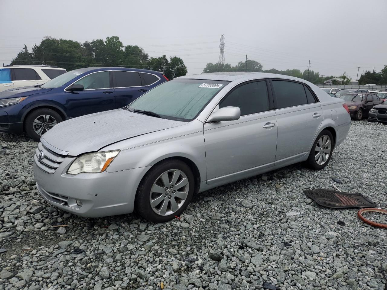TOYOTA AVALON XL 2005