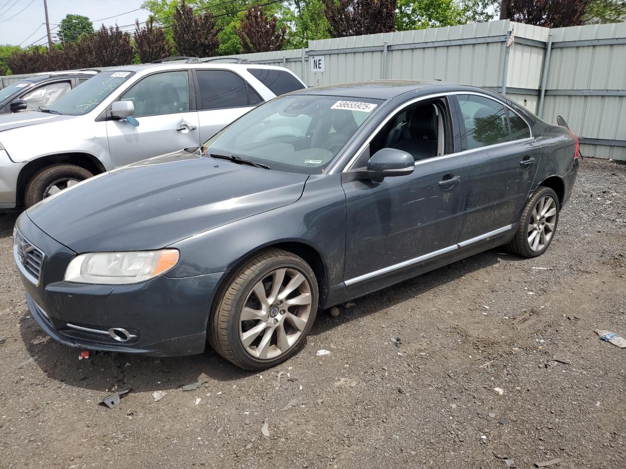 VOLVO S80 T6 2012