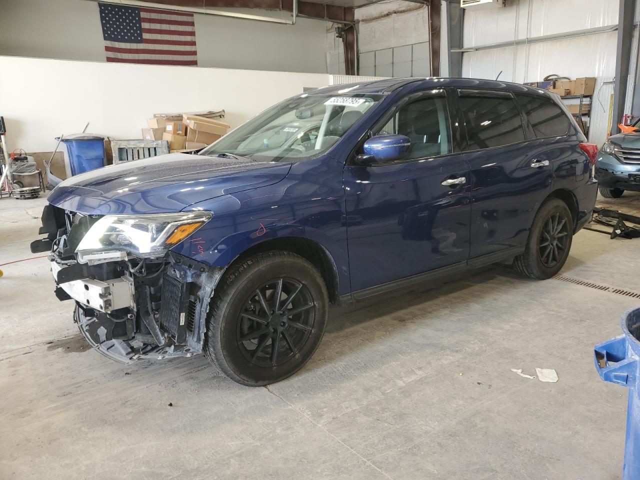 NISSAN PATHFINDER 2018