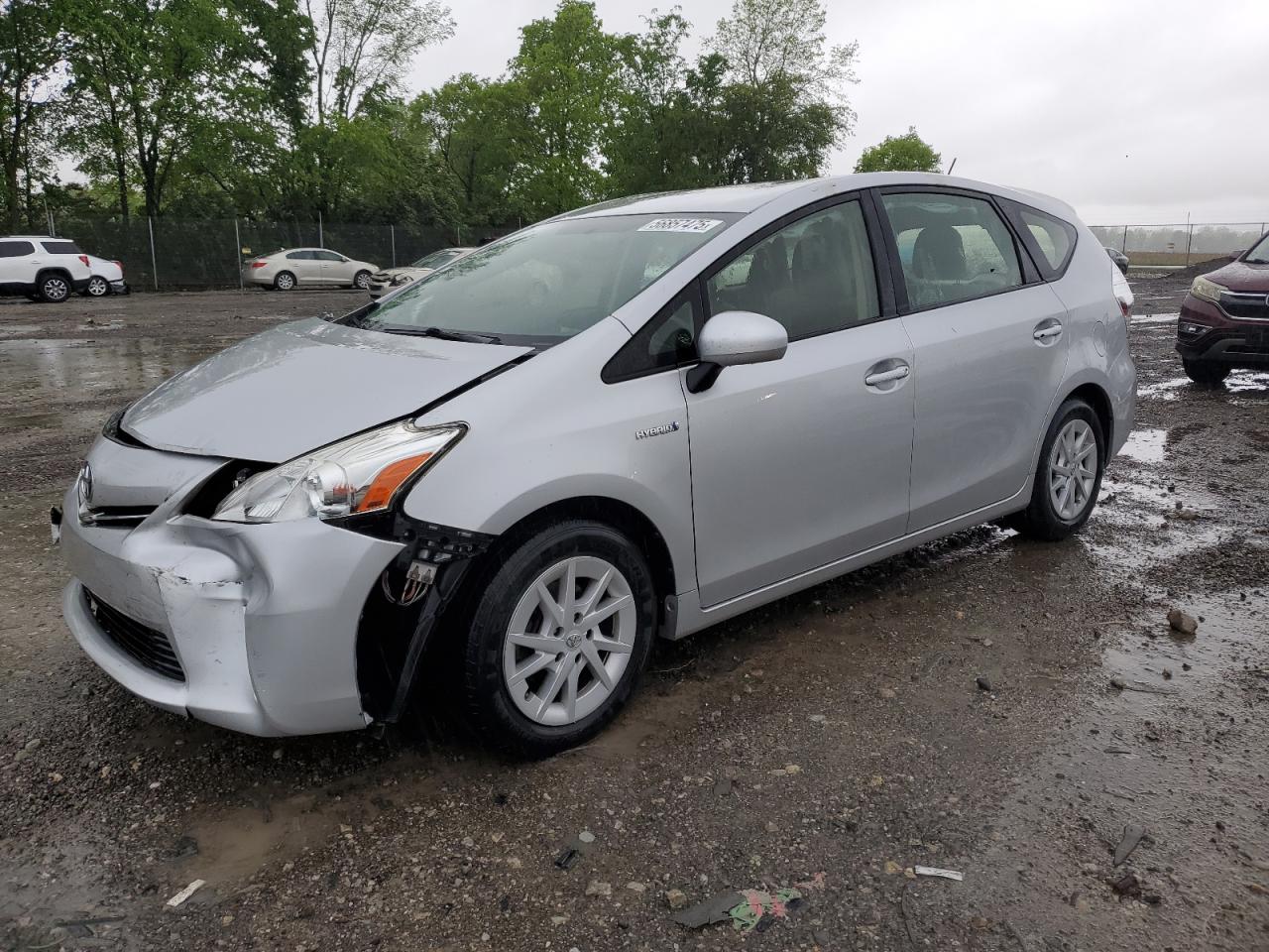 TOYOTA PRIUS V 2014