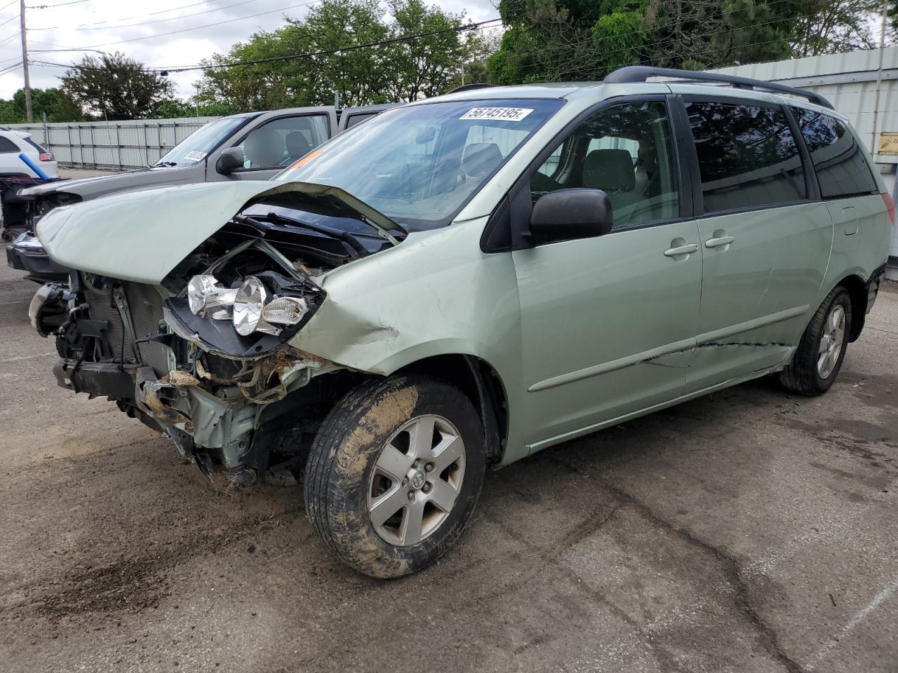 TOYOTA SIENNA CE 2008