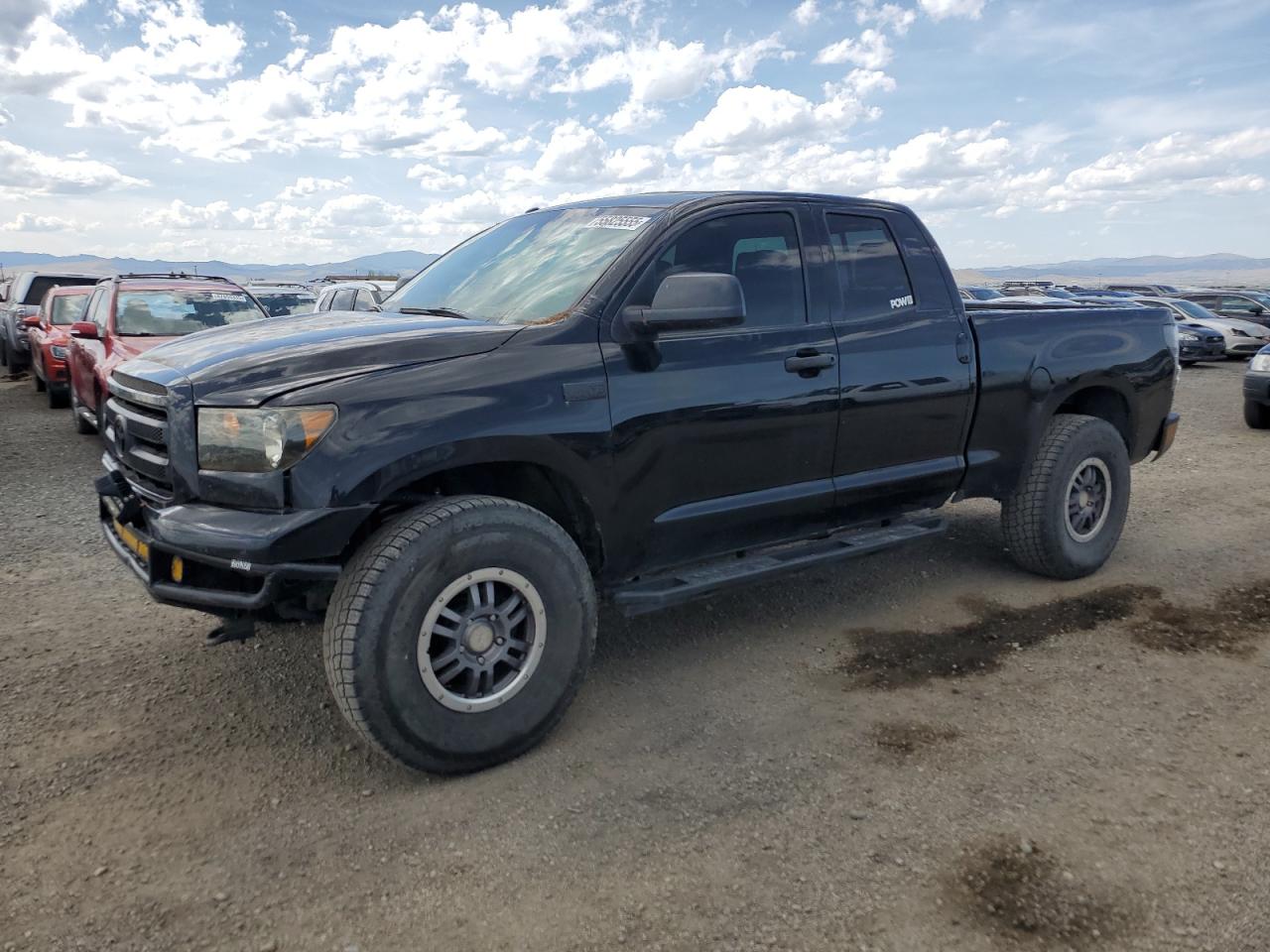 TOYOTA TUNDRA DOU 2011
