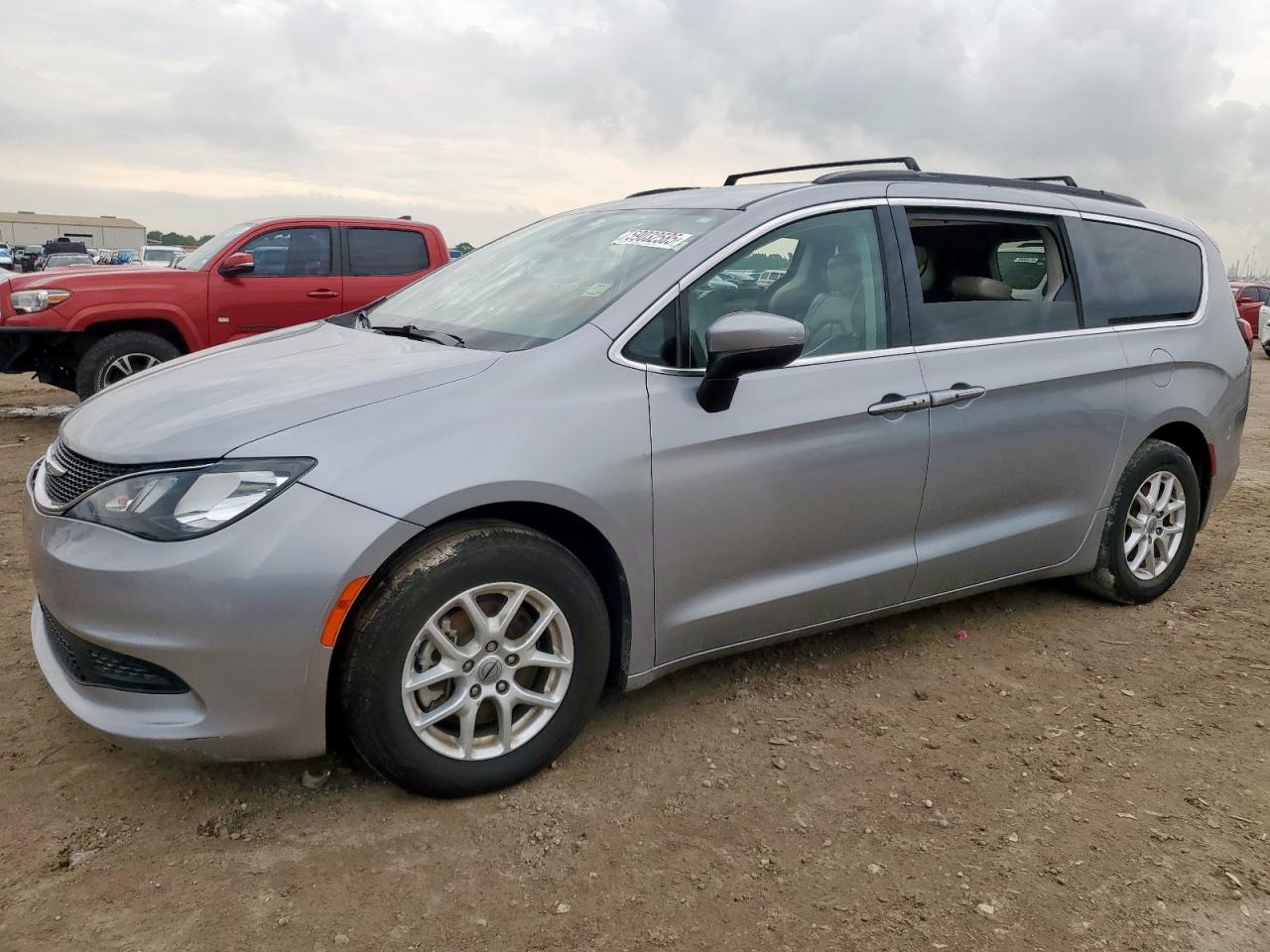 CHRYSLER VOYAGER LX 2021
