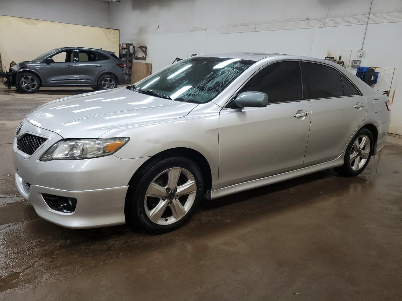 TOYOTA CAMRY BASE 2010