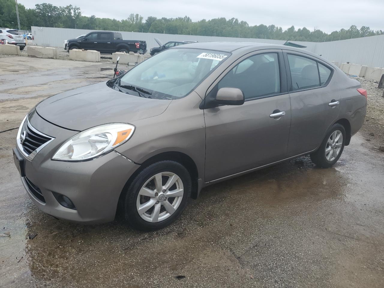 NISSAN VERSA S 2012