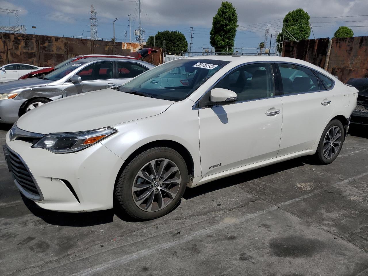 TOYOTA AVALON HYB 2016