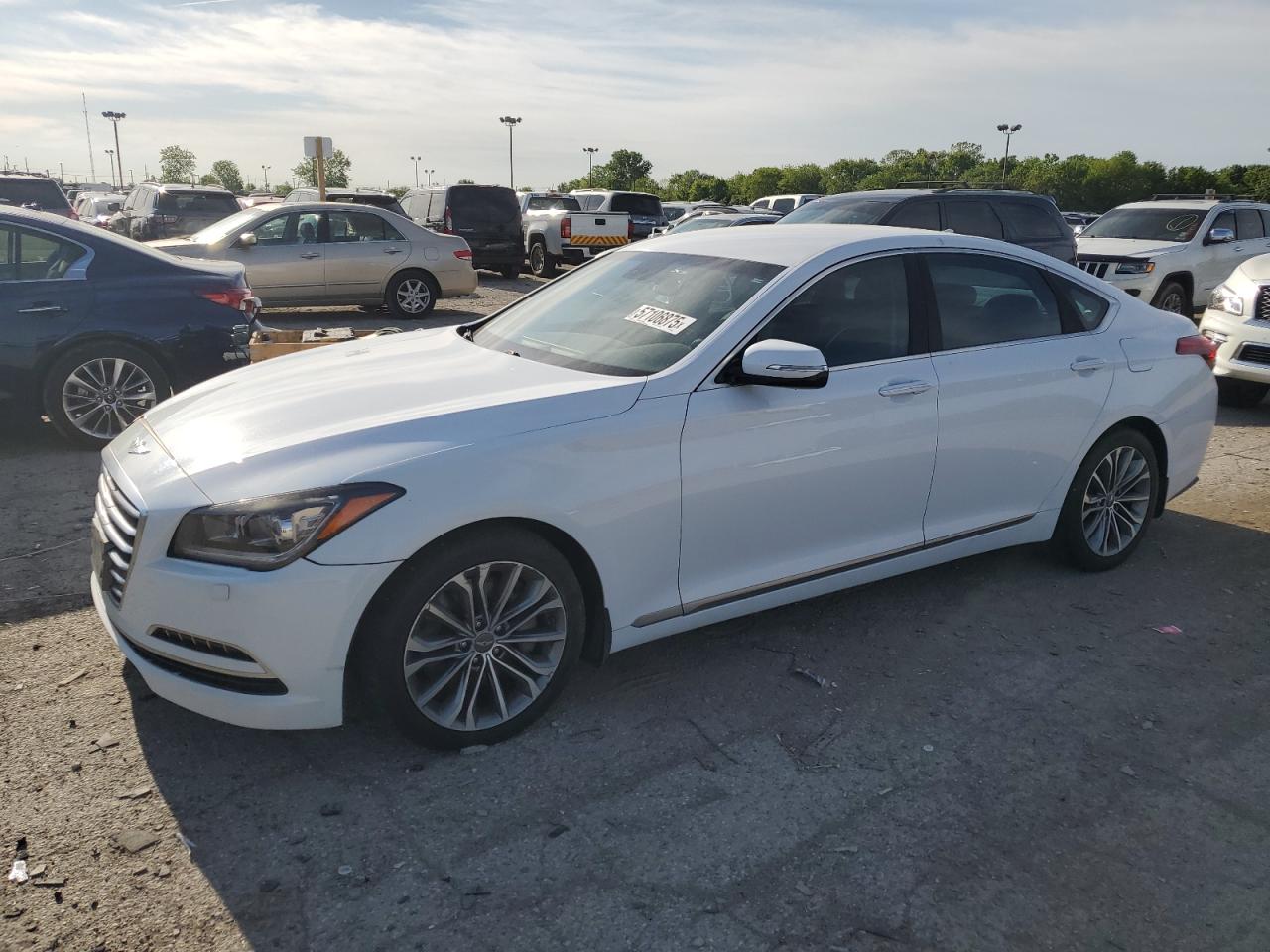 HYUNDAI GENESIS 3. 2015
