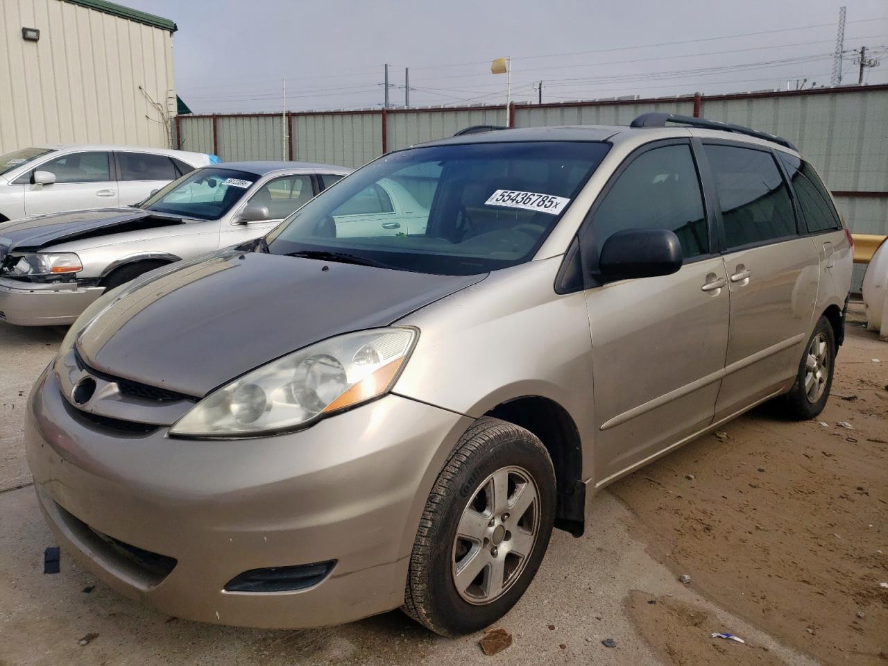 TOYOTA SIENNA CE 2008