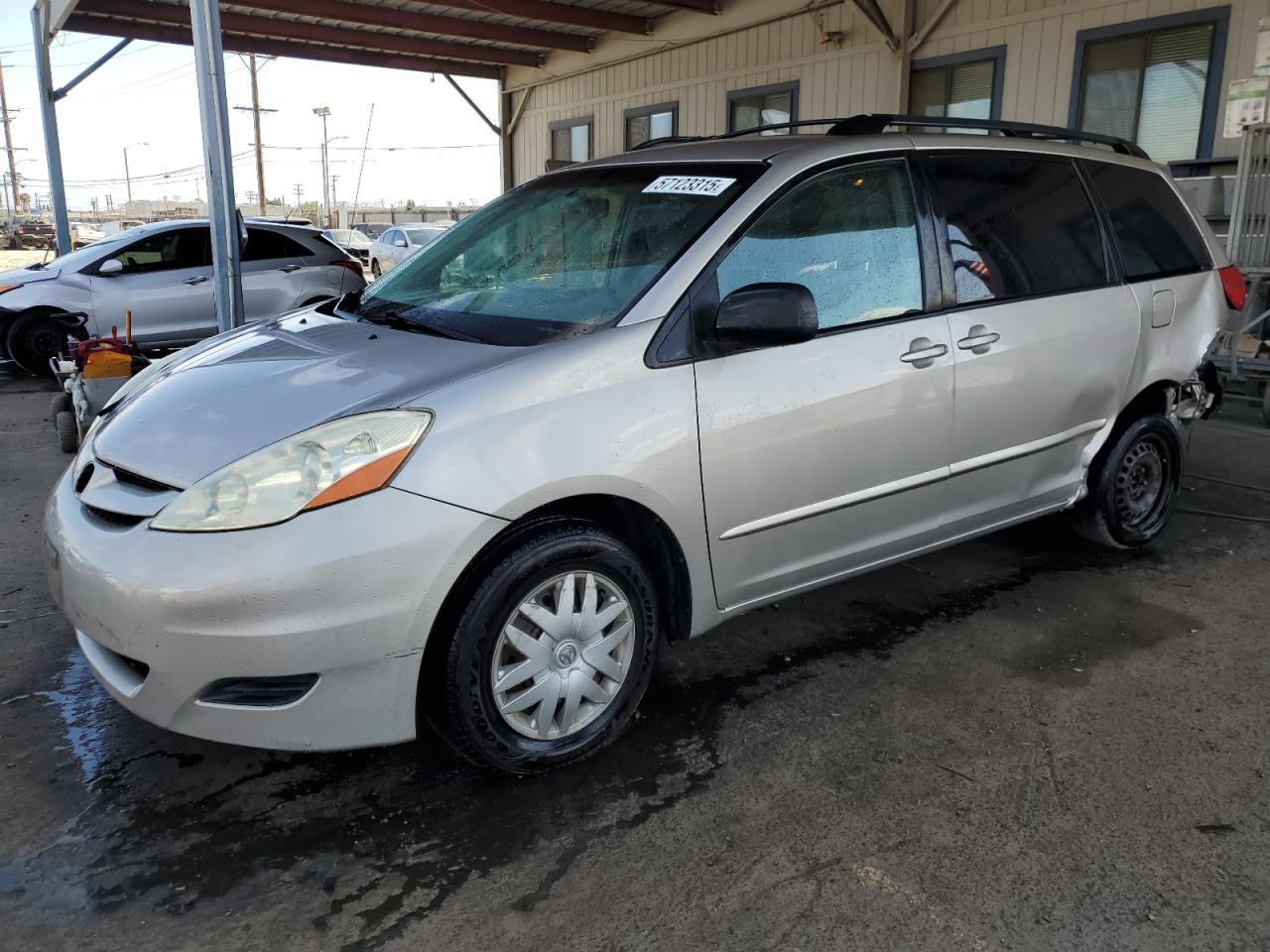 TOYOTA SIENNA CE 2006