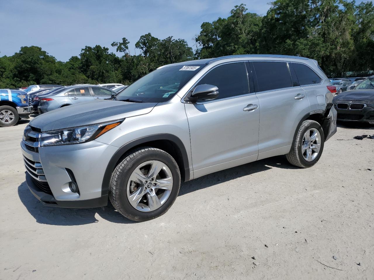TOYOTA HIGHLANDER 2017