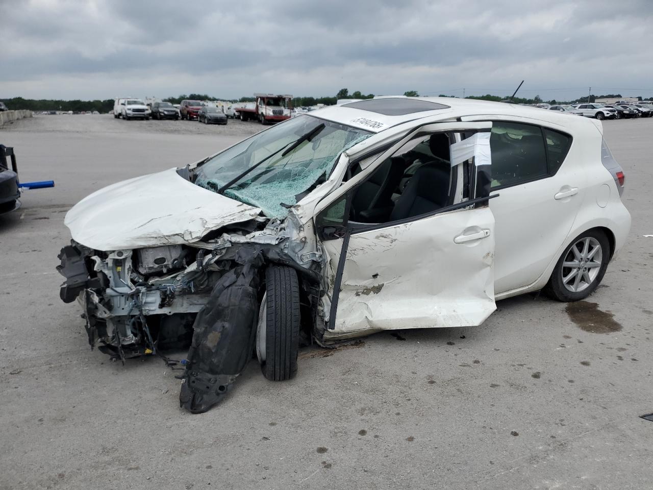 TOYOTA PRIUS C 2012