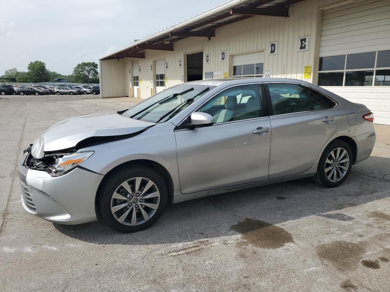 TOYOTA CAMRY LE 2016