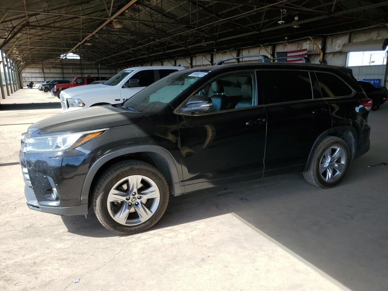 TOYOTA HIGHLANDER 2017