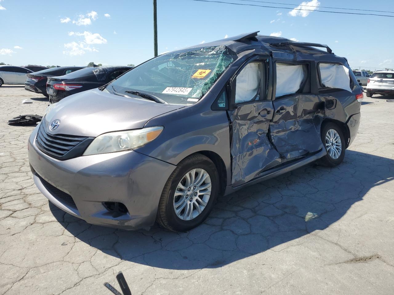 TOYOTA SIENNA XLE 2012