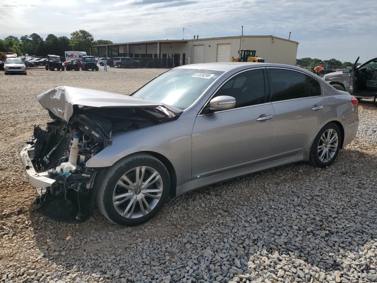 HYUNDAI GENESIS 3. 2013
