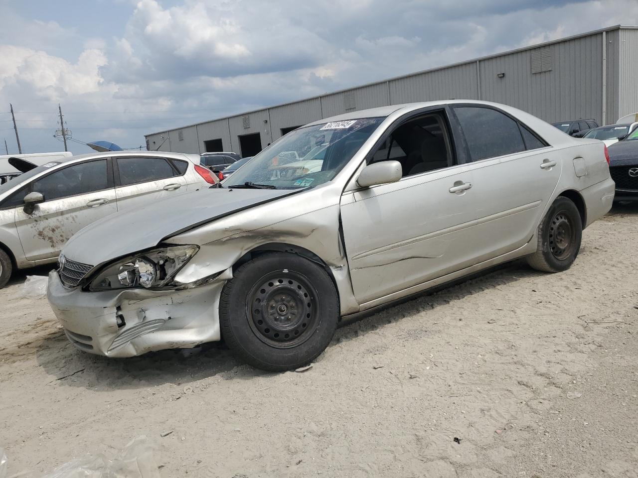 TOYOTA CAMRY LE 2004