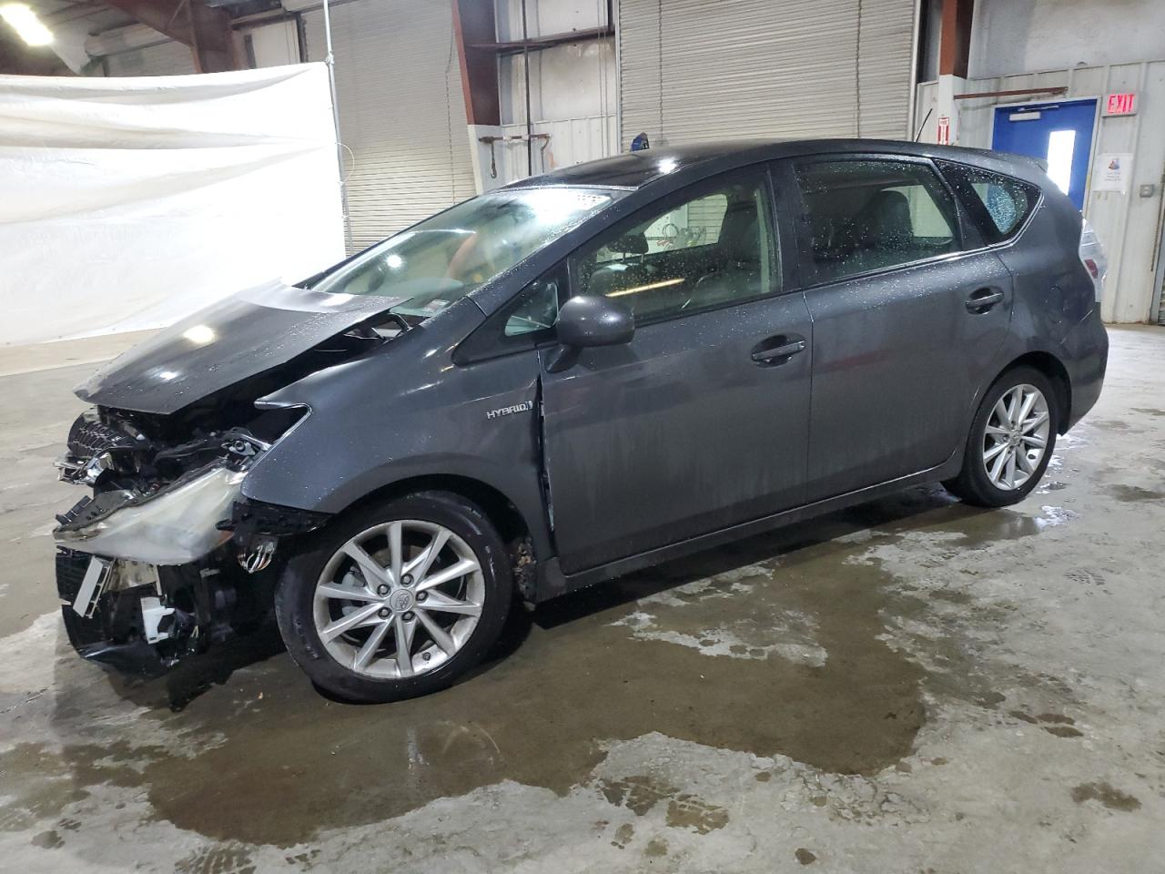 TOYOTA PRIUS V 2012