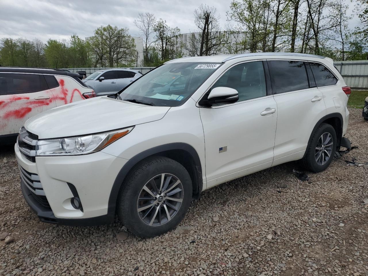 TOYOTA HIGHLANDER 2017