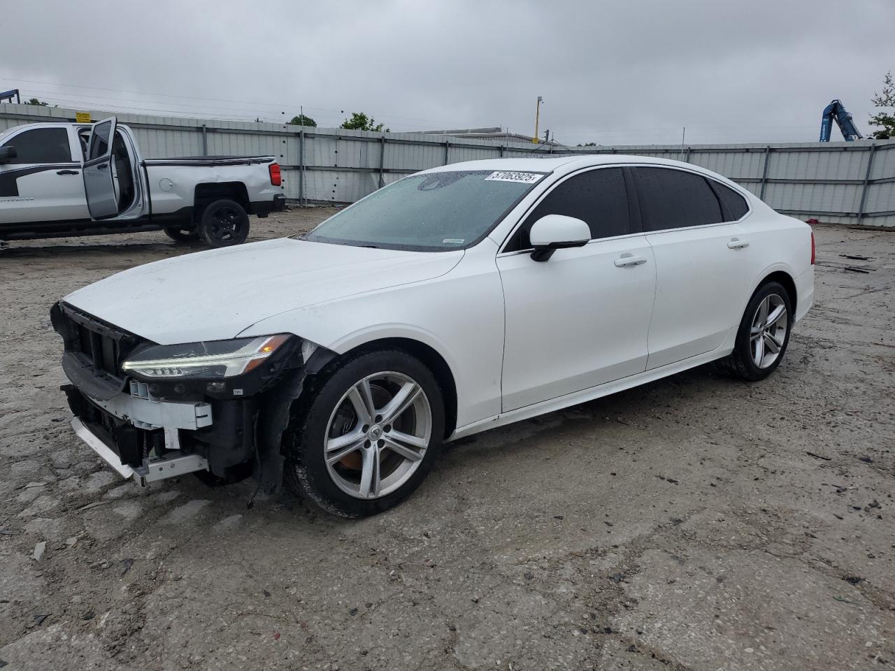 VOLVO S90 T5 MOM 2019