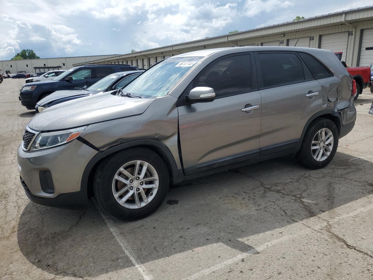 KIA SORENTO LX 2015