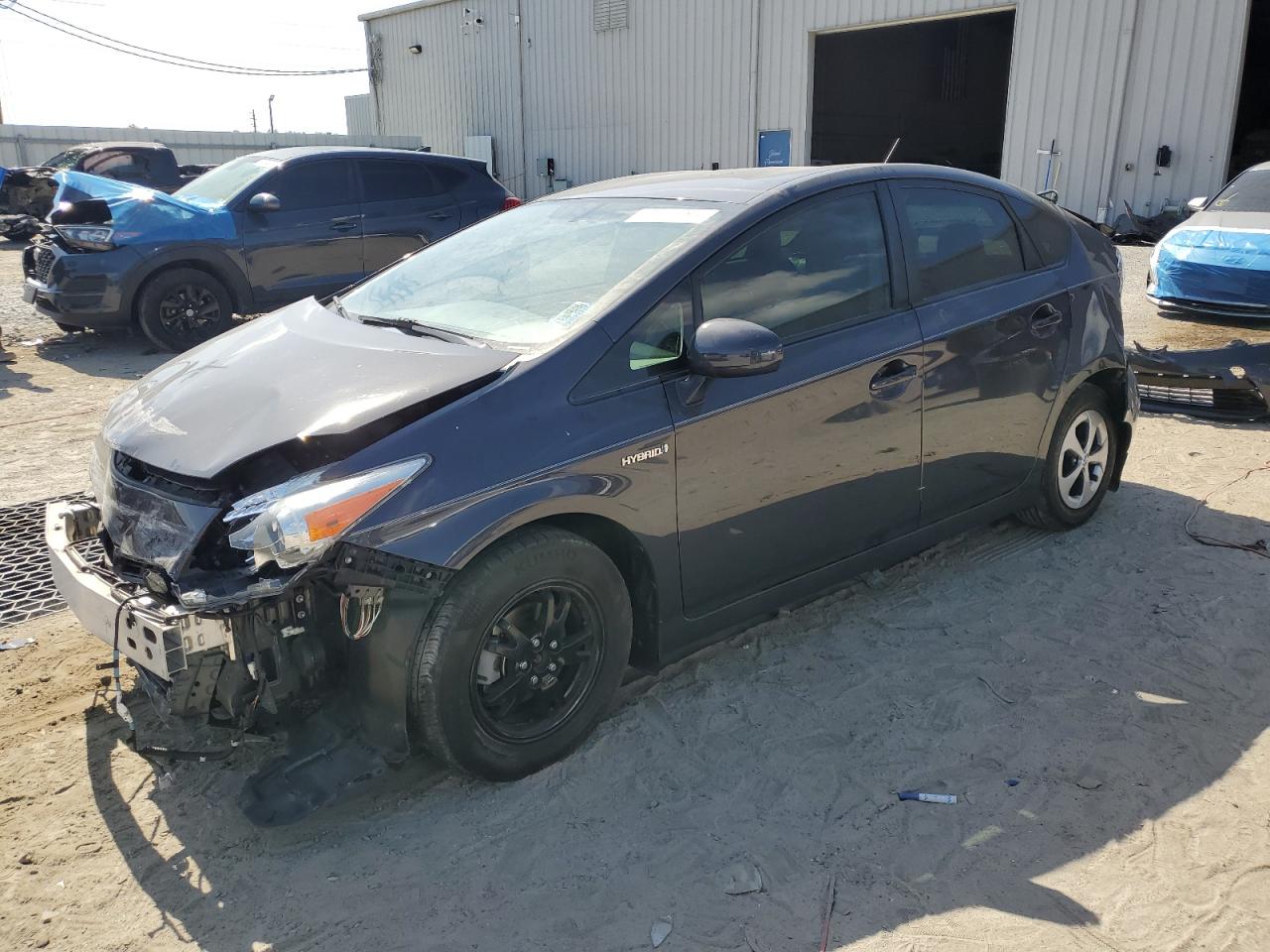 TOYOTA PRIUS 2012