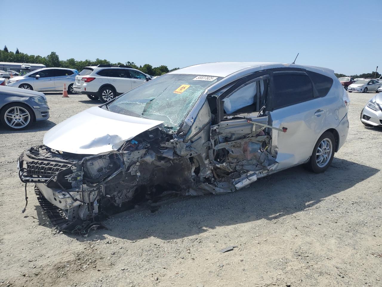 TOYOTA PRIUS V 2012
