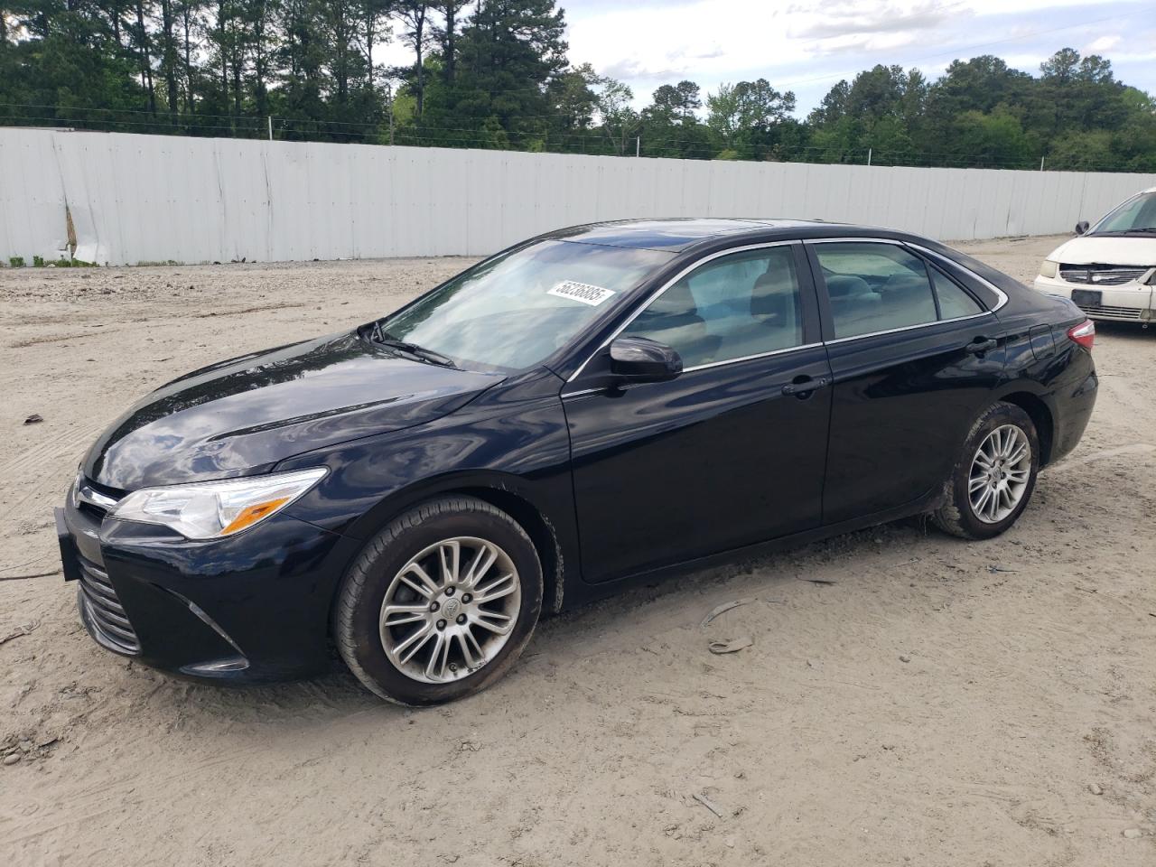 TOYOTA CAMRY LE 2015