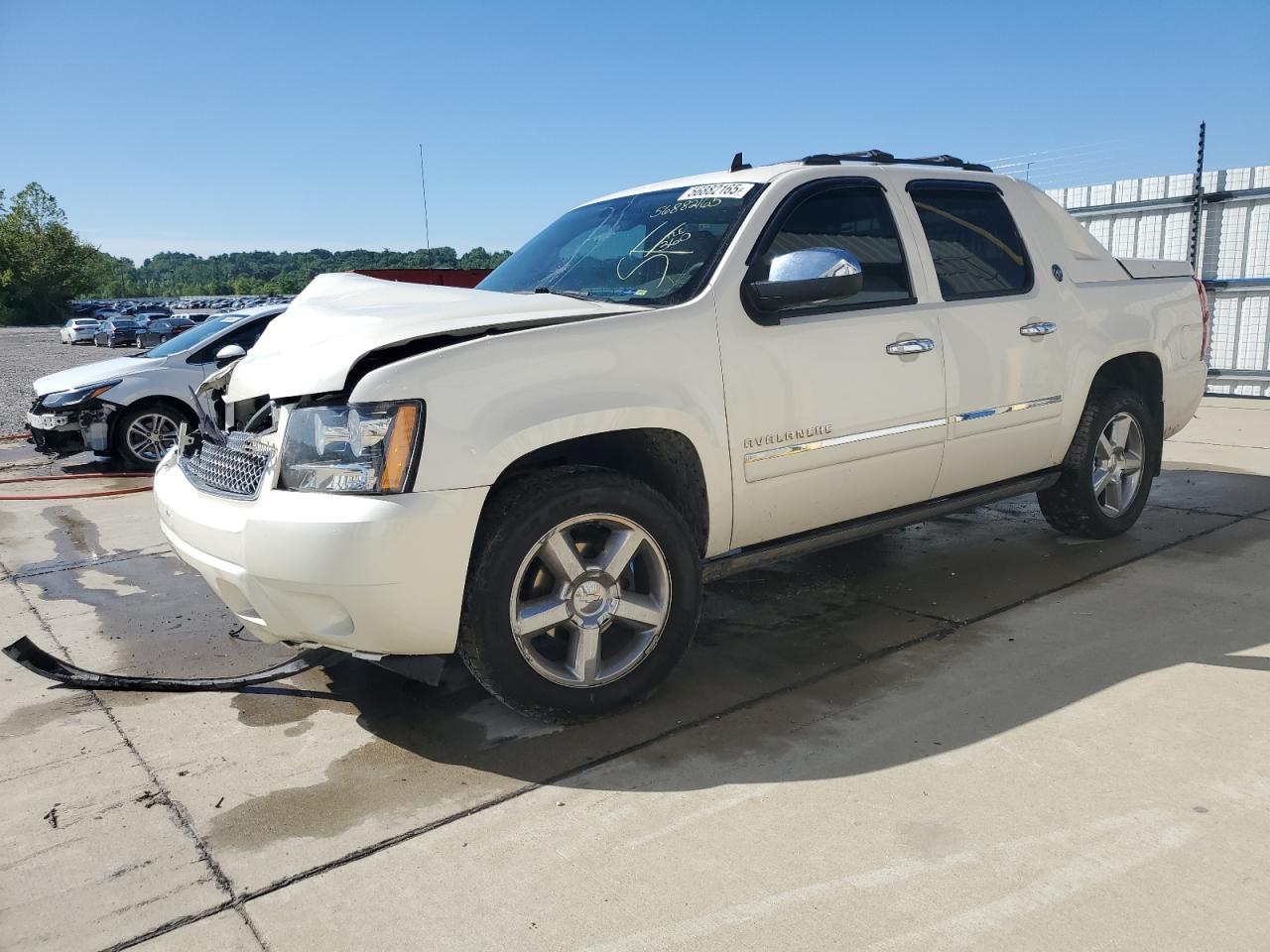CHEVROLET AVALANCHE 2013