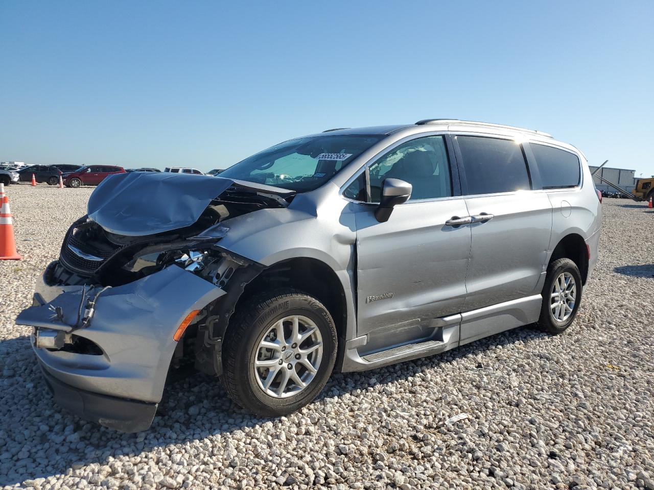 CHRYSLER VOYAGER LX 2021