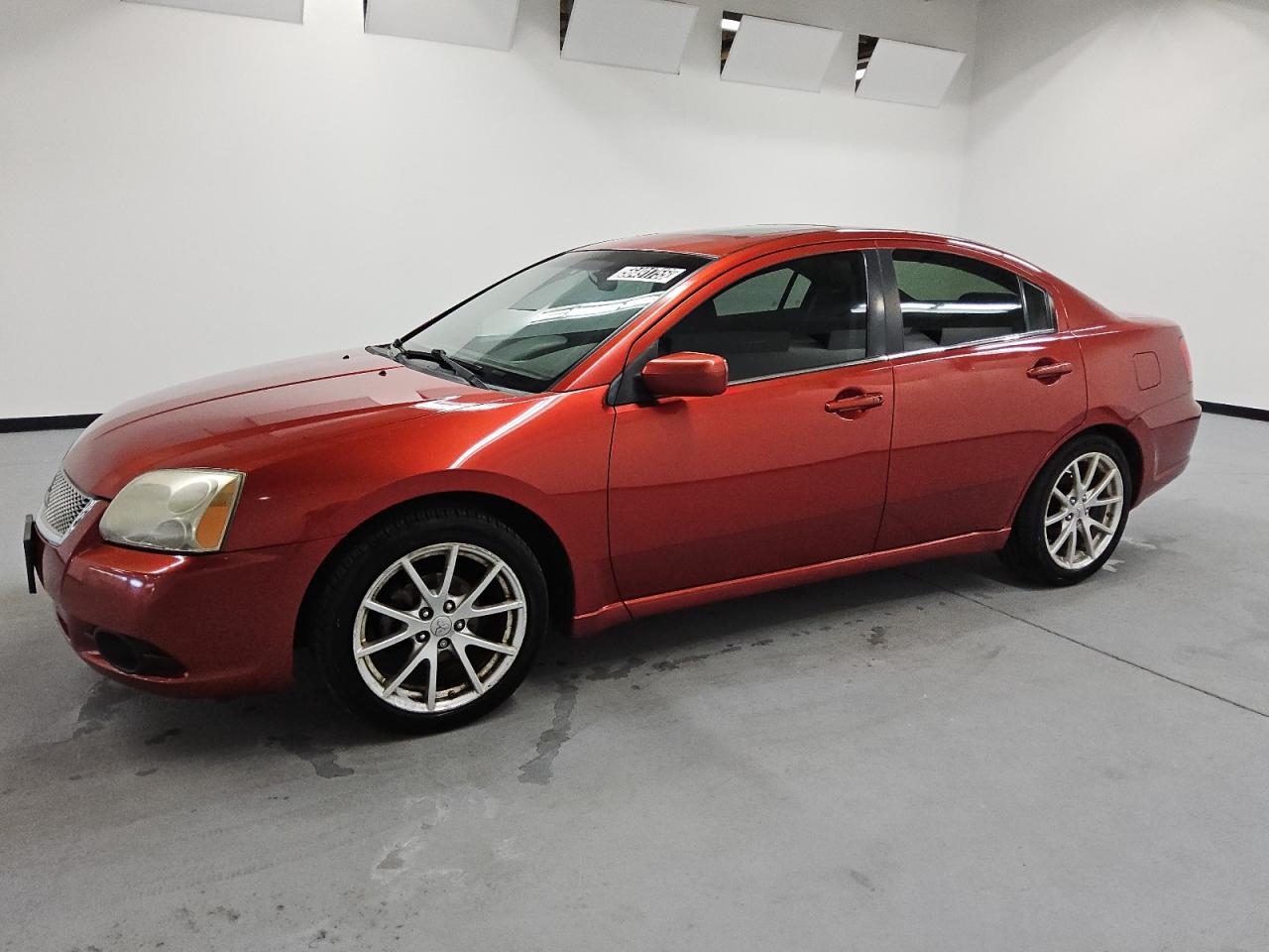 MITSUBISHI GALANT ES 2012