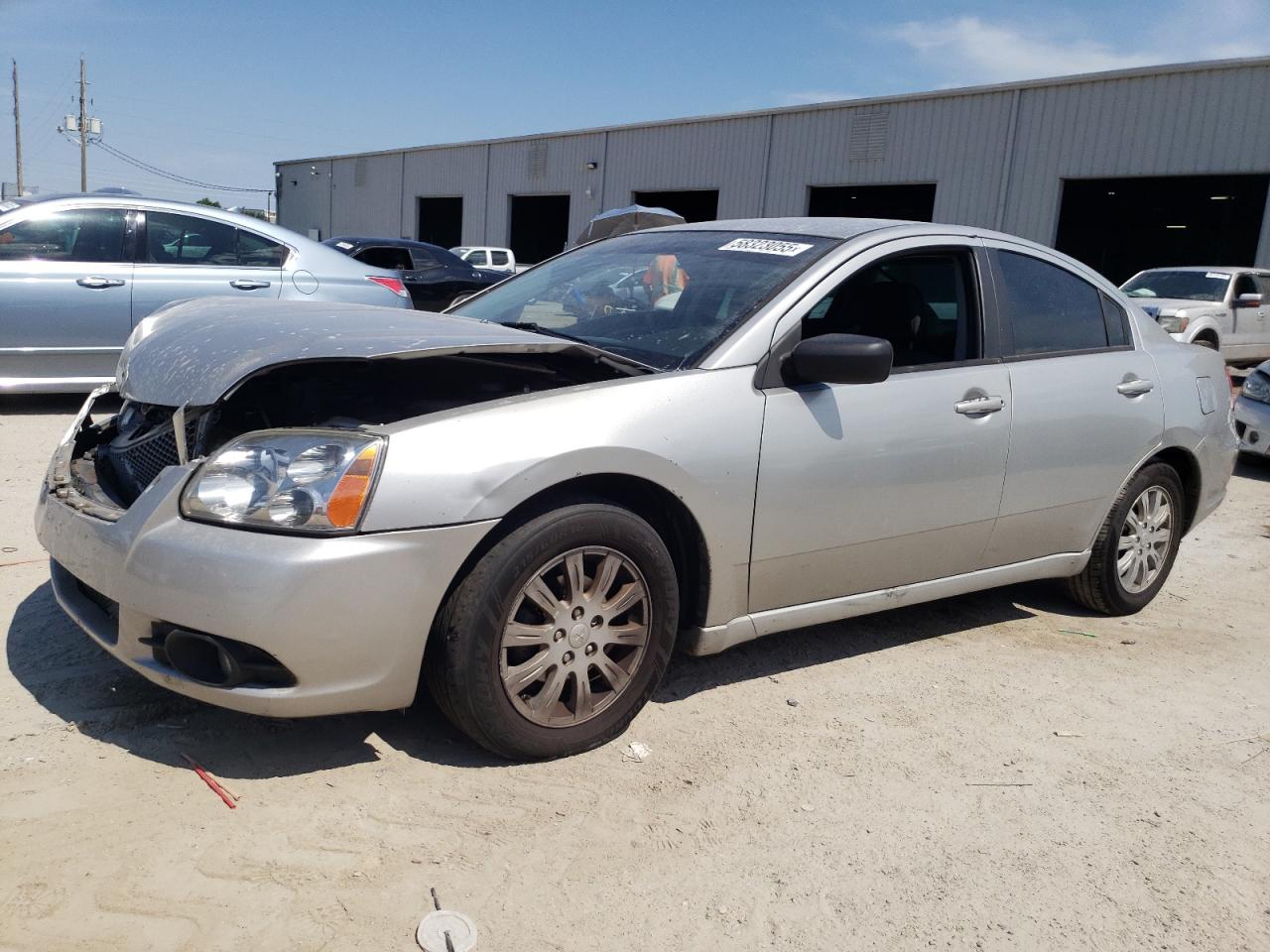 MITSUBISHI GALANT FE 2012