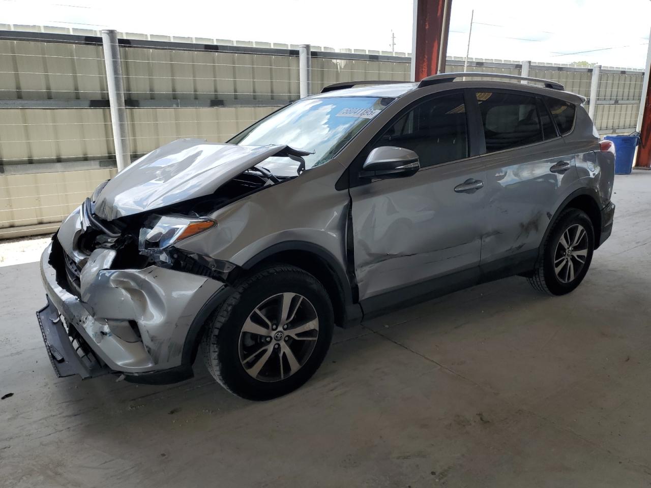 TOYOTA RAV4 XLE 2016