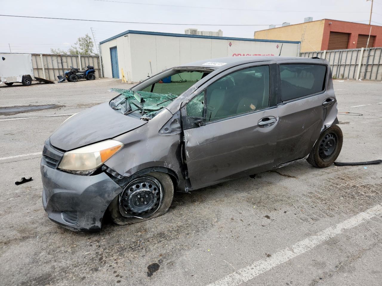 TOYOTA YARIS 2013