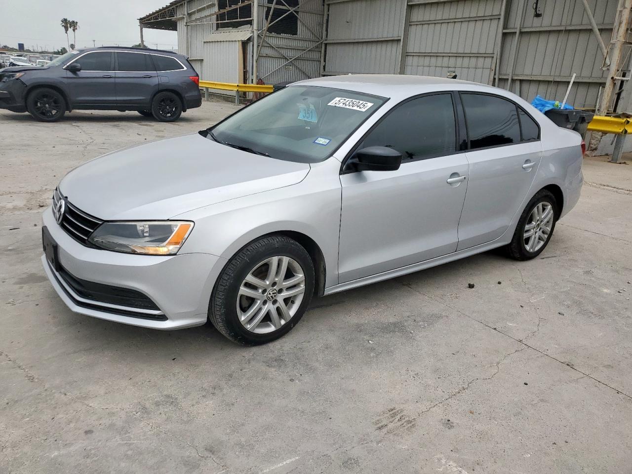 VOLKSWAGEN JETTA BASE 2015