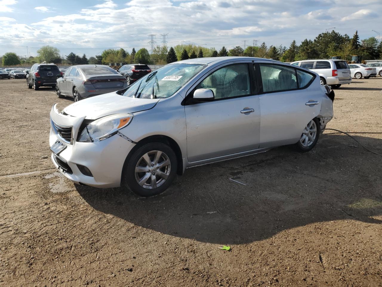 NISSAN VERSA S 2013
