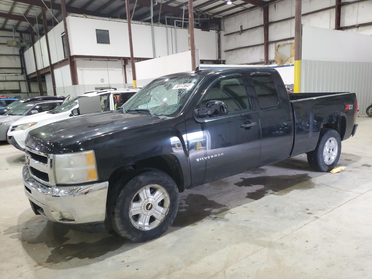 CHEVROLET SILVERADO 2011
